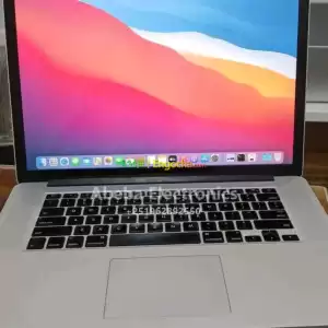 ️MACBOOK PRO Mid 2015️Intel®Core™ i7, 256 GB PCIe® NVMe™ M.2 SSD RAM  16GB DDR4Intel Iris in Ethiopia