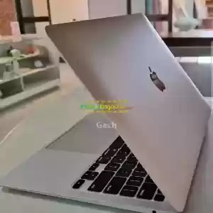 macbook air M1 2020 .Apple M1 chip with 8‑core CPU, 7‑core GPU, and 16‑core Neural Engine Price in Ethiopia