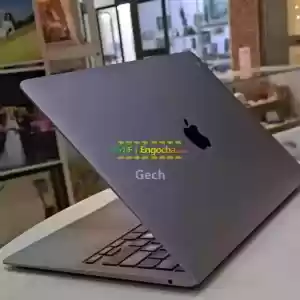 macbook air M1 2020 .Apple M1 chip with 8‑core CPU, 7‑core GPU, and 16‑core Neural Engine in Ethiopia