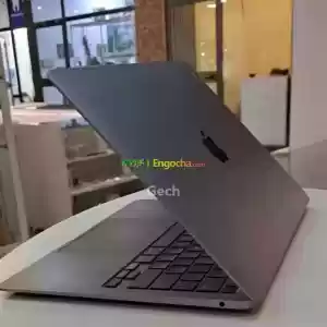 macbook air M1 2020 .Apple M1 chip with 8‑core CPU, 7‑core GPU, and 16‑core Neural Engine Price in Ethiopia
