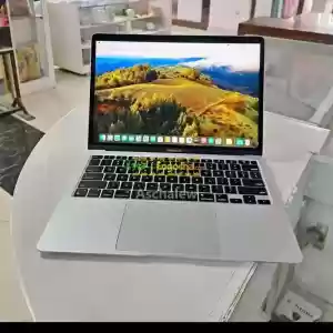 macbook air M1 2020 .Apple M1 chip with 8‑core CPU, 7‑core GPU, and 16‑core Neural Engine Price in Ethiopia