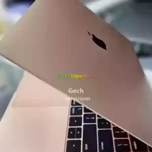 macbook air M1Apple M1 chip with 8‑core CPU, 7‑core GPU, and 16‑core Neural Engine13.3 in in Ethiopia