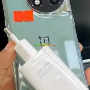 One plus 11 1+ smartphone512 GB storage 16 GB Ram120hz refresh rate6.82-inch LTPO OLED di in Ethiopia