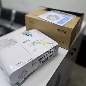 Brand New EPSON ProjectorWith manual  CD and cartoon Model name:  EB -X49Hardware interfa Price in Ethiopia