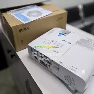 Brand New EPSON ProjectorWith manual  CD and cartoon Model name:  EB -X49Hardware interfa Price in Ethiopia