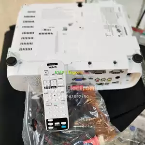 Brand New EPSON ProjectorWith manual  CD and cartoon Model name:  EB -X49Hardware interfa Price in Ethiopia