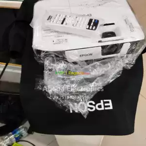 Brand New Epson Projector With bag and remote Model name:  EB-X41Hardware interface: VGA, in Ethiopia