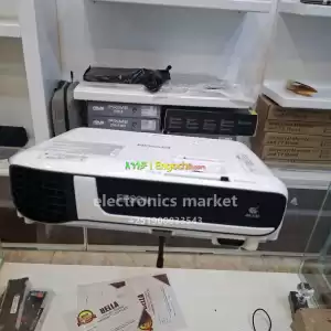 Epson Projector Model: EB-X51Has: bag &Remote Model name:  EB-X51Hardware interface: VGA, Price in Ethiopia
