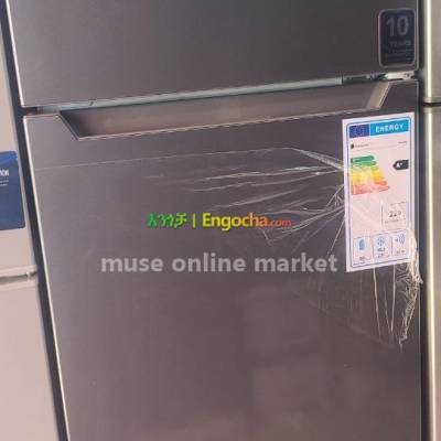 superclass refrigerator 320