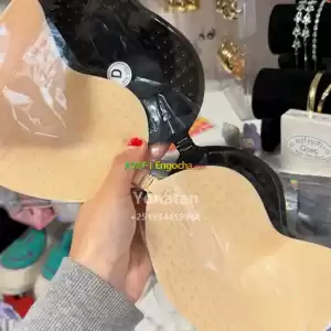 Woman's strapless bra push up bra ገመድ አልባ ተለጣፊ ጡት ማስያዝያ in Ethiopia