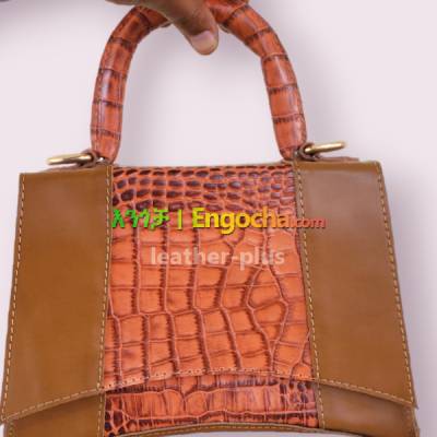 womens leather bag የቆዳ ቦርሳ