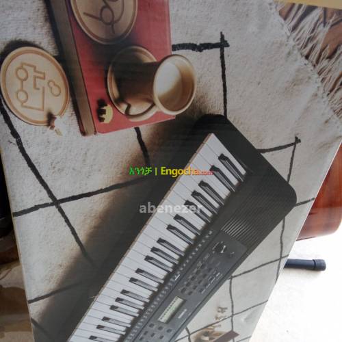 yamaha psr E273 keyboard piano