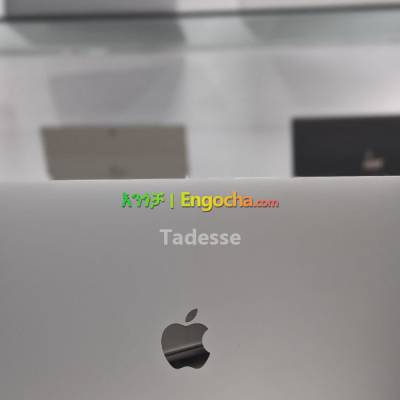 ️ MacBook Pro 13-inch,2018️ four thunderbolt 3 ports️ 2.8 GHz Quad-Core Intel core i7 ️ 5