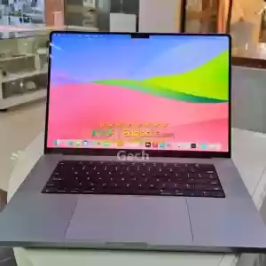 ️ Macbook M2 pro chip 2023 16 inchi🫶512GB SSD️32GB unified memory️16-inch(diagonal) Liqui Price in Ethiopia