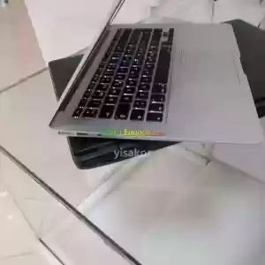 ️Apple MacBook AirIntel Core i5  2013️128gb SSD Storage️ 4 gb Ram️13.3 inch screen size Price in Ethiopia
