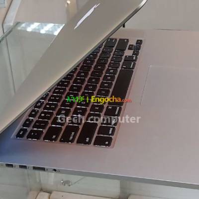 ️Apple MacBook pro 2015 Intel Core i7️512gb solid state drive ️16 gb memory ️15.6 inch sc